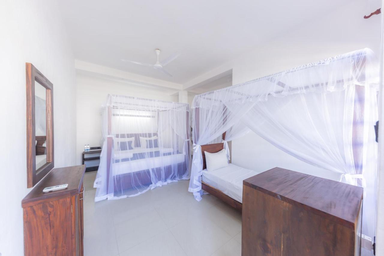 Happy Bay Hotel Weligama Luaran gambar