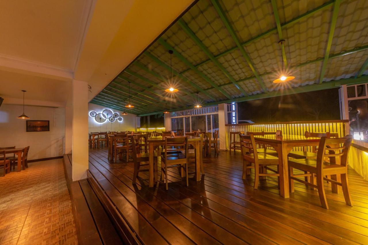 Happy Bay Hotel Weligama Luaran gambar