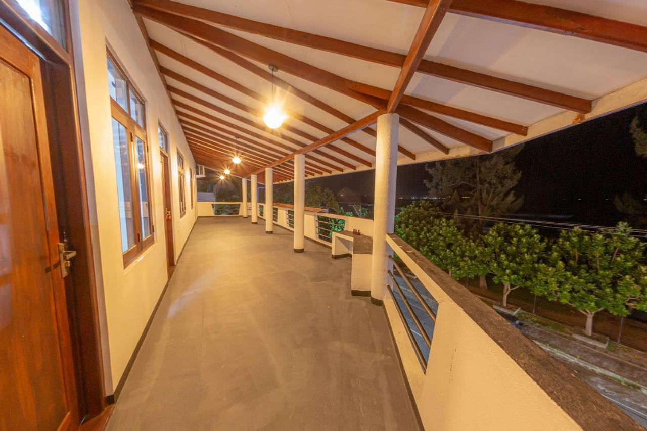 Happy Bay Hotel Weligama Luaran gambar