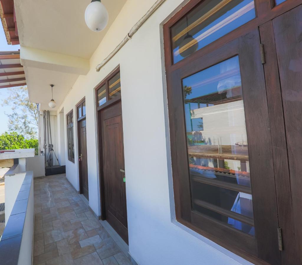 Happy Bay Hotel Weligama Luaran gambar