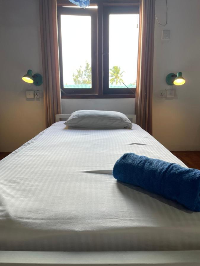 Happy Bay Hotel Weligama Luaran gambar