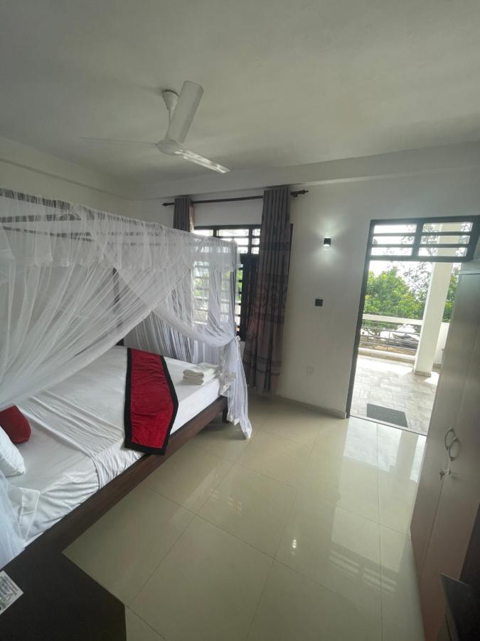 Happy Bay Hotel Weligama Luaran gambar