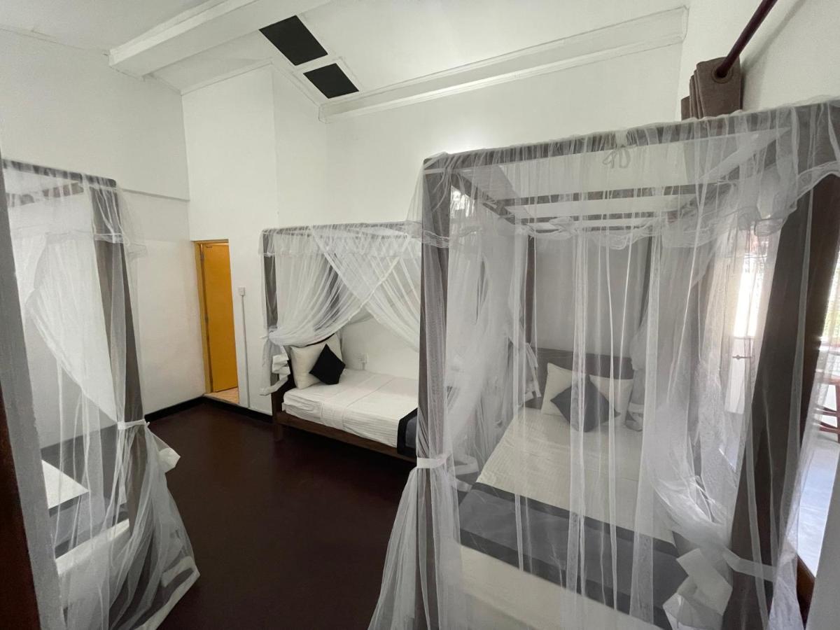 Happy Bay Hotel Weligama Luaran gambar