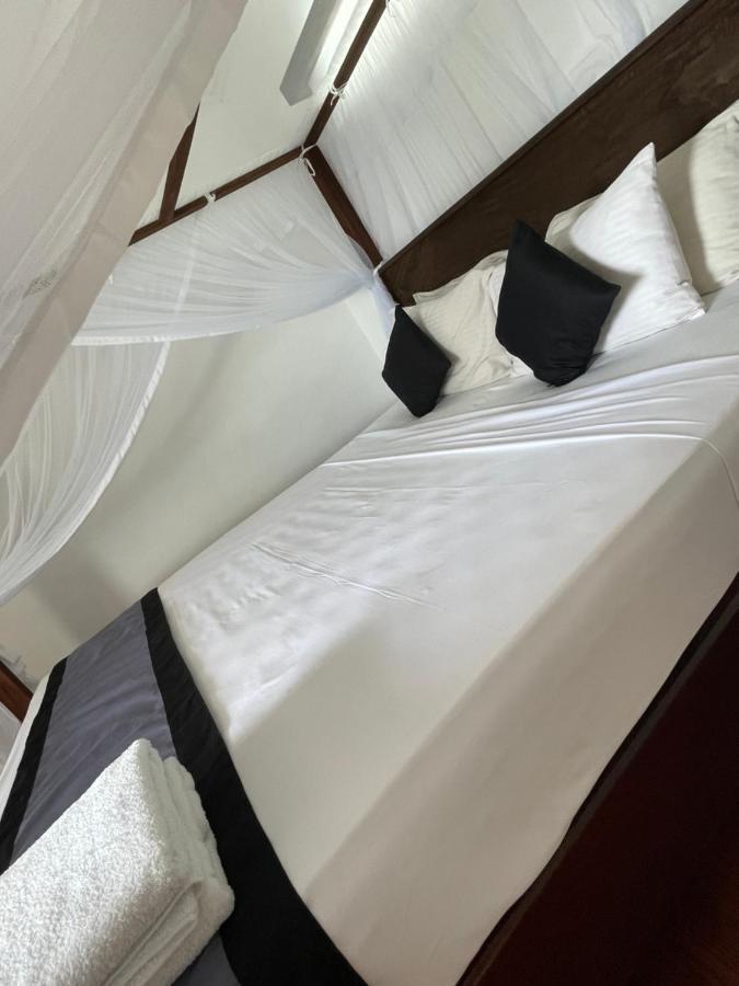 Happy Bay Hotel Weligama Luaran gambar